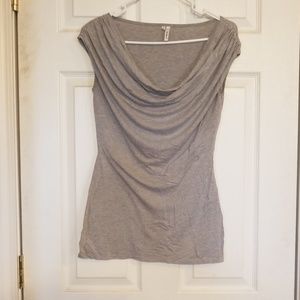 I am selling a gray tshirt super cute